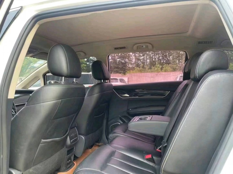 烟台18年比亚迪宋4