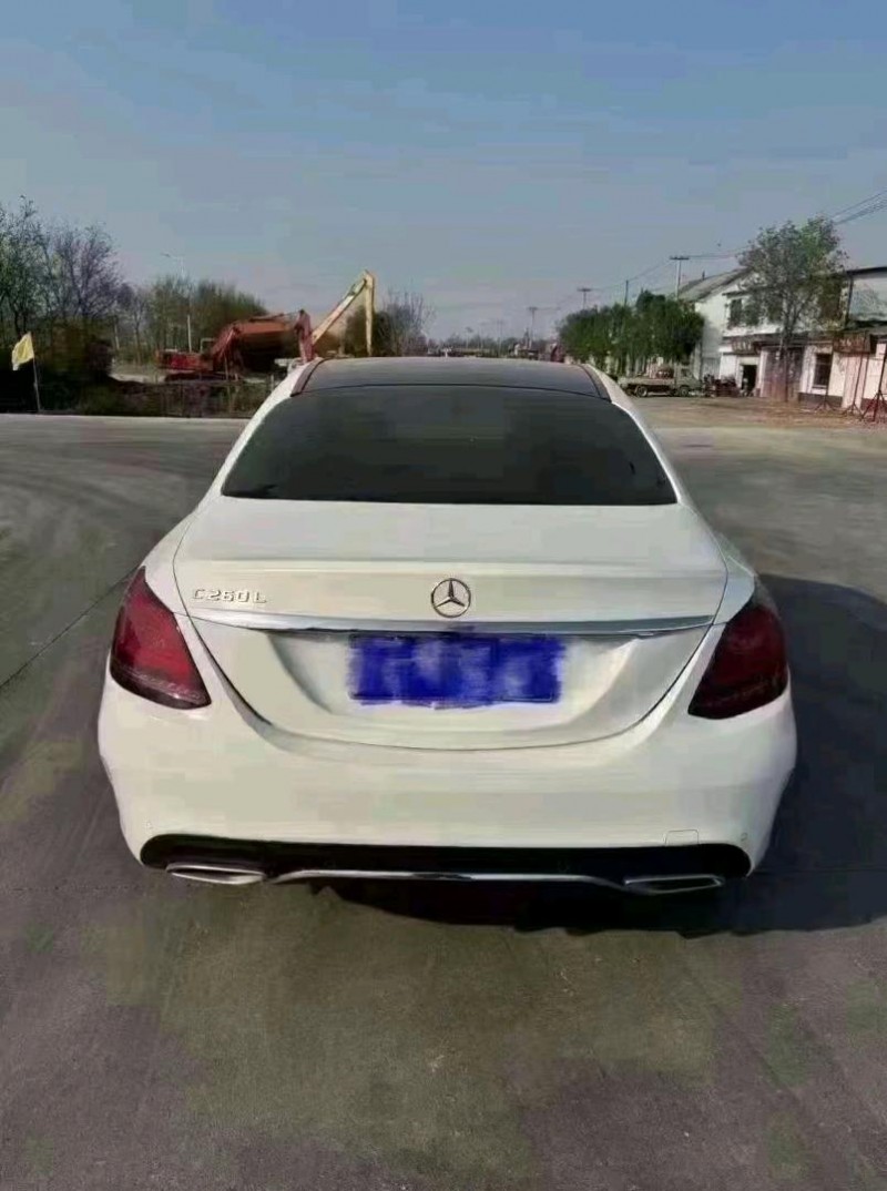 东营19年奔驰C8
