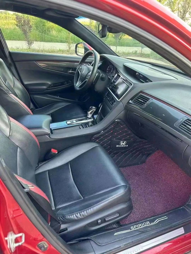 东营15年本田思铂睿7