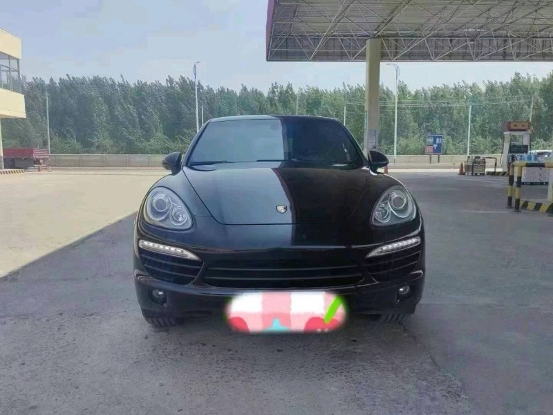 枣庄13年保时捷卡宴1