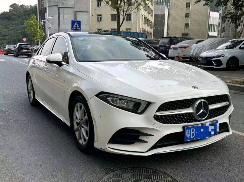 汕头19年奔驰A2
