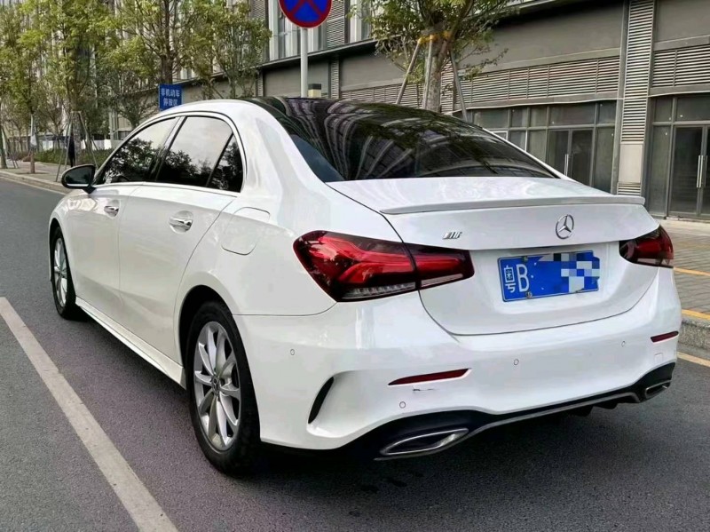 汕头19年奔驰A7