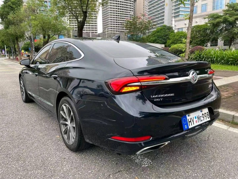 汕头20年别克君越5