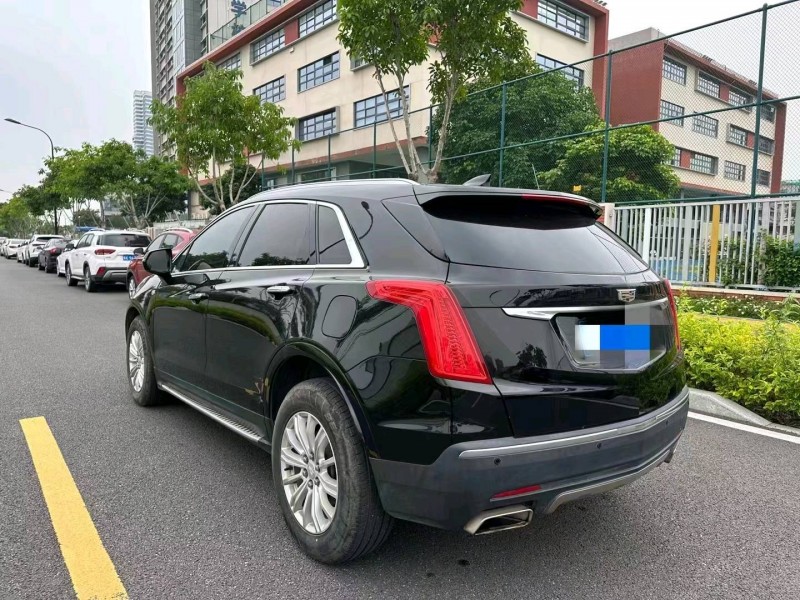 廈門17年凱迪拉克XT52