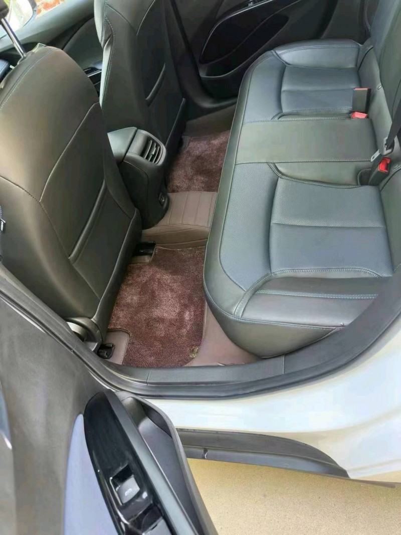 东营23年别克velite64