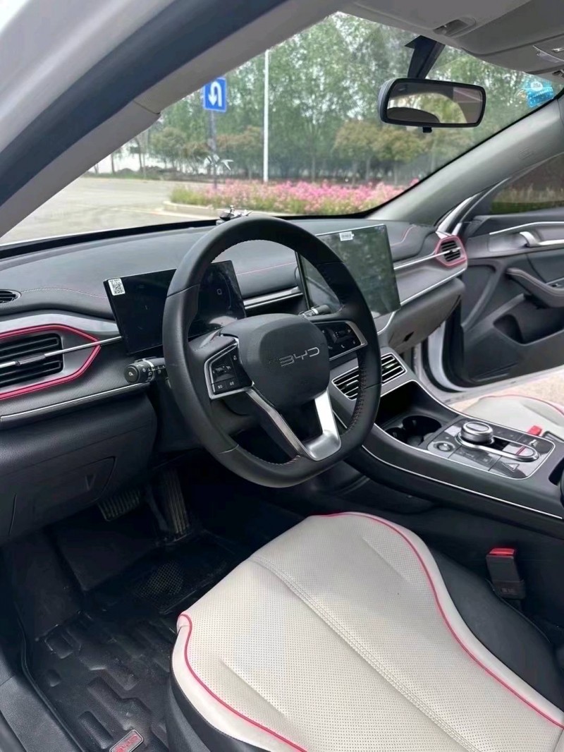 枣庄22年比亚迪驱逐舰4