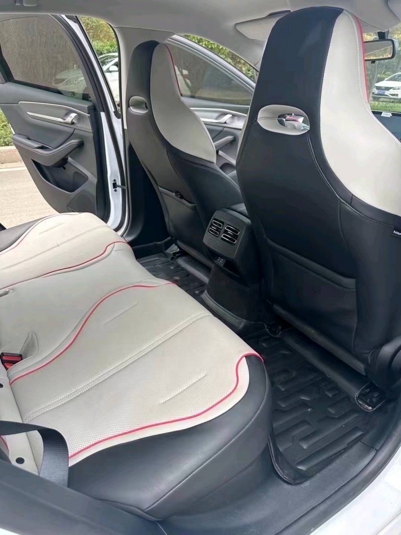 枣庄22年比亚迪驱逐舰5