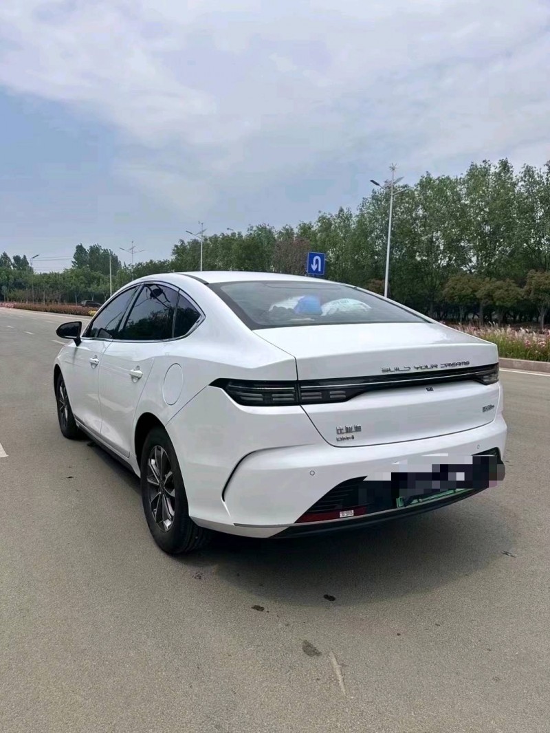 枣庄22年比亚迪驱逐舰8