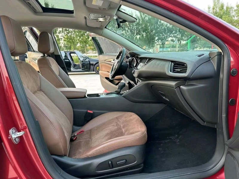 徐州18年别克君威5