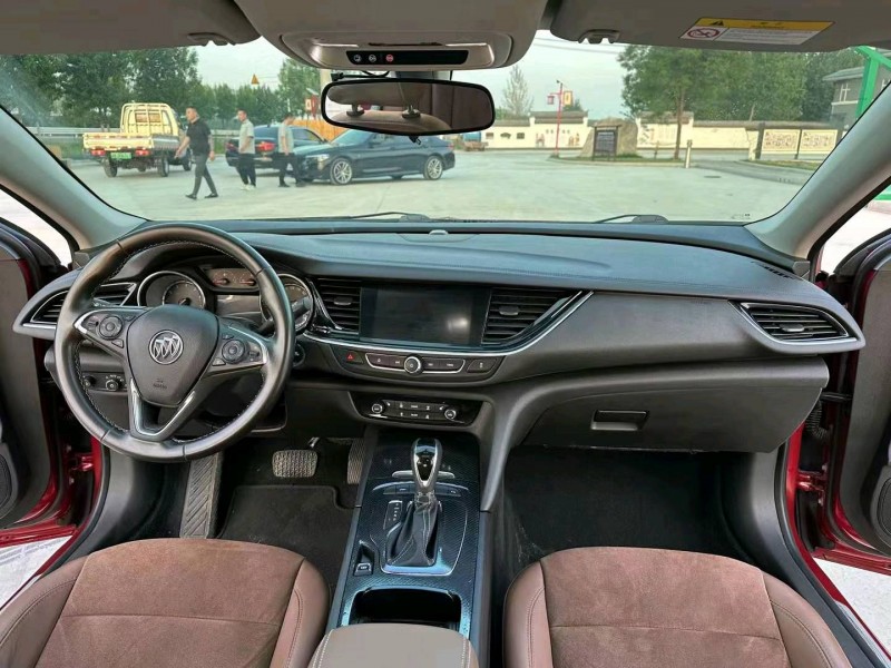 徐州18年别克君威7