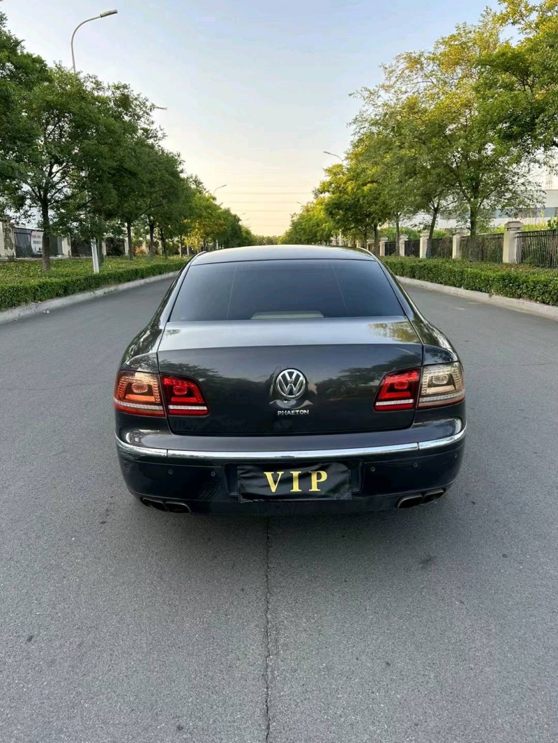 徐州13年大众辉腾9