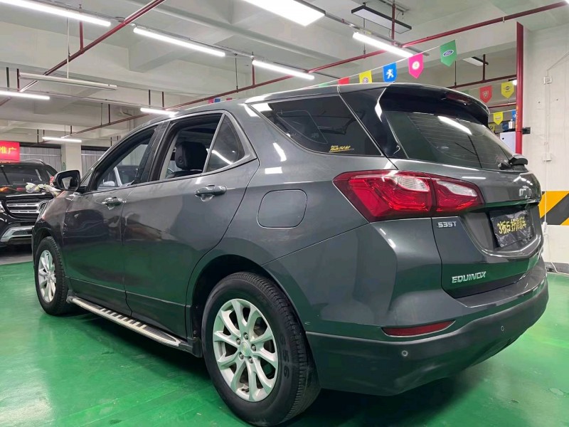 成都18年雪佛兰探界者8