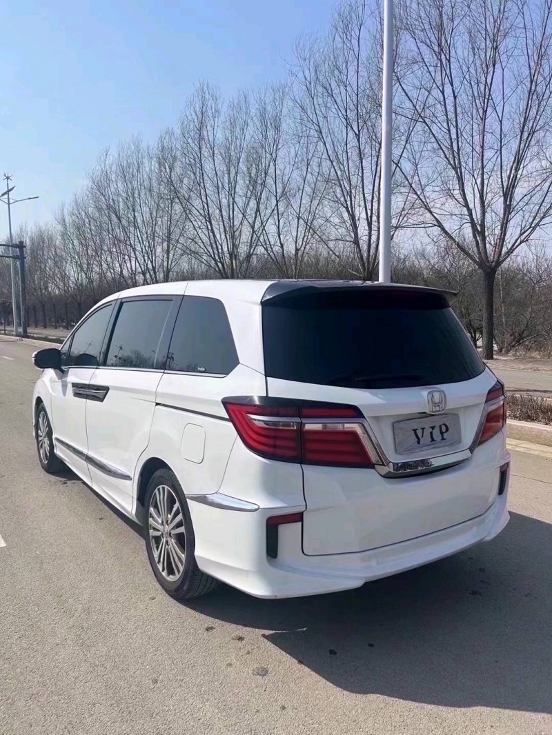 枣庄19年本田艾力绅8