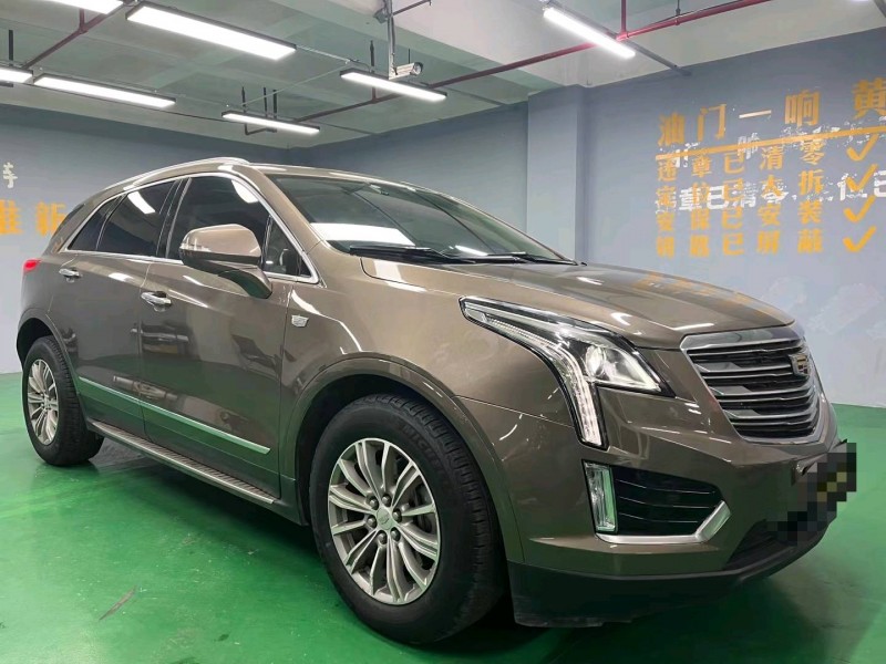 成都17年凯迪拉克XT52