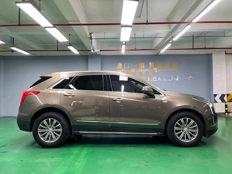 成都17年凯迪拉克XT58