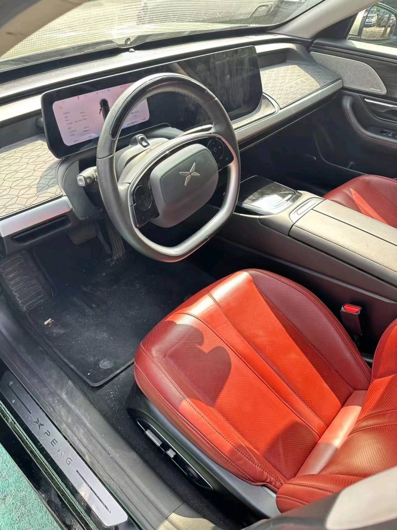 深圳21年小鵬汽車p74