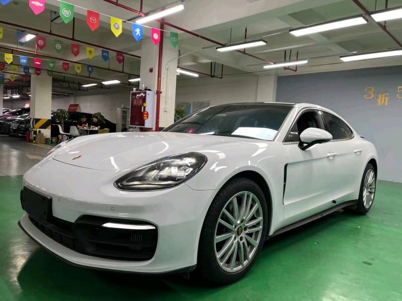 成都22年保时捷帕拉梅拉3