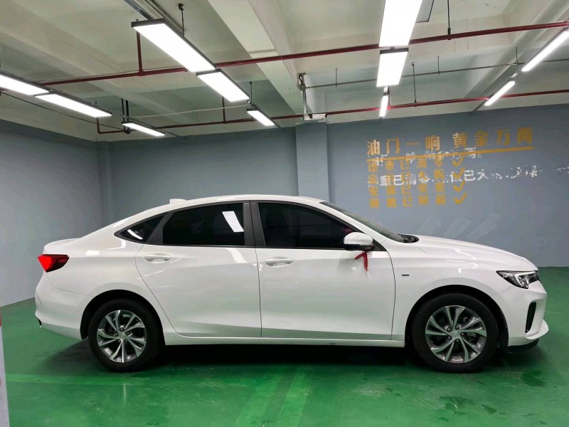 成都23年别克威朗8