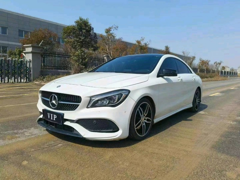 徐州17年奔驰CLA3