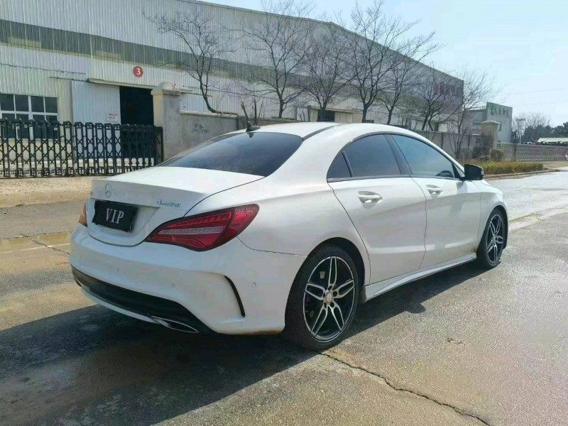 徐州17年奔驰CLA9