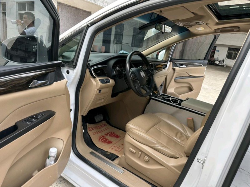 徐州19年别克GL84