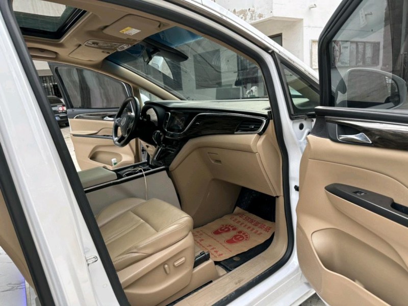 徐州19年别克GL86