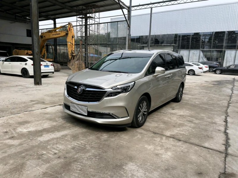 徐州22年别克GL82