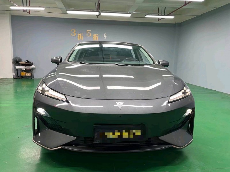 成都23年长安汽车深蓝1