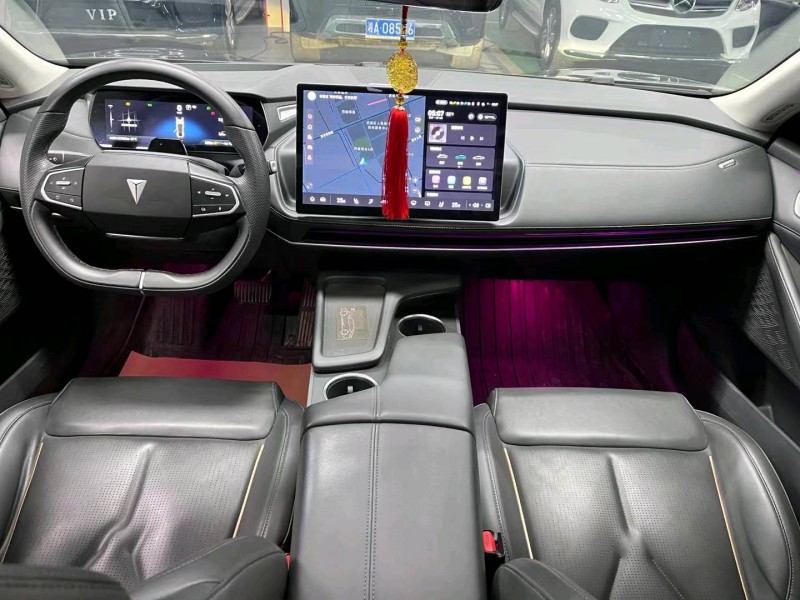 成都23年长安汽车深蓝6