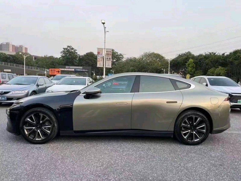 廣州21年小鵬汽車p73