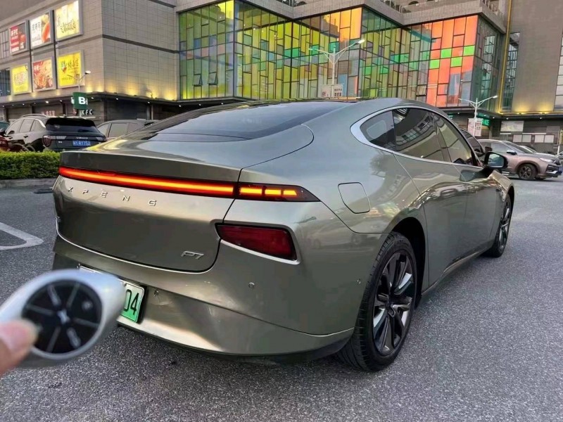 廣州21年小鵬汽車p75