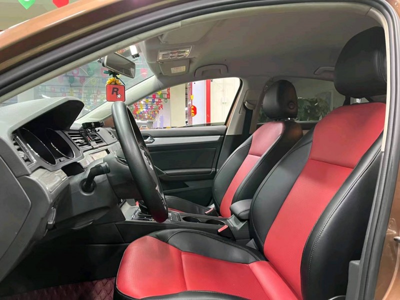 成都16年大众凌渡4