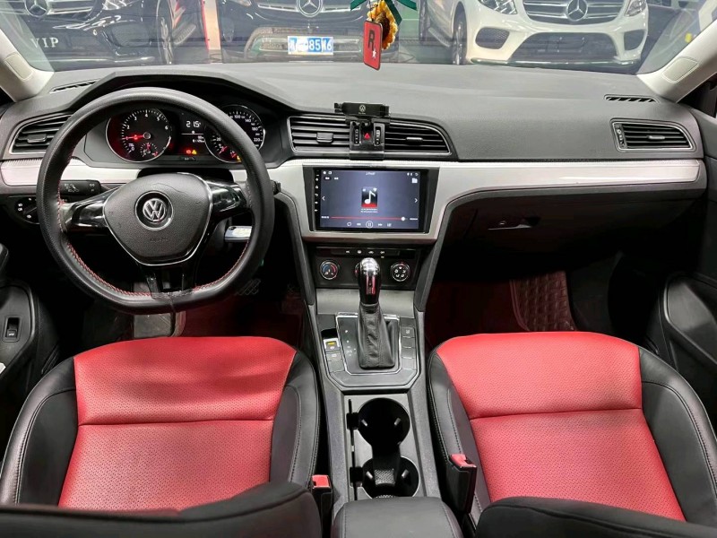 成都16年大众凌渡6