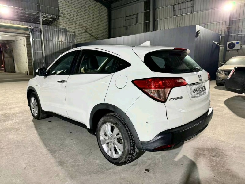 广州19年本田缤智8