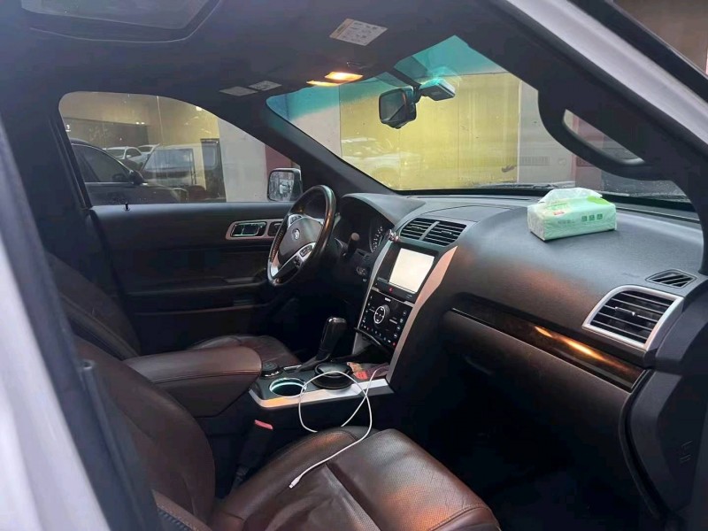 广州14年福特探险者3