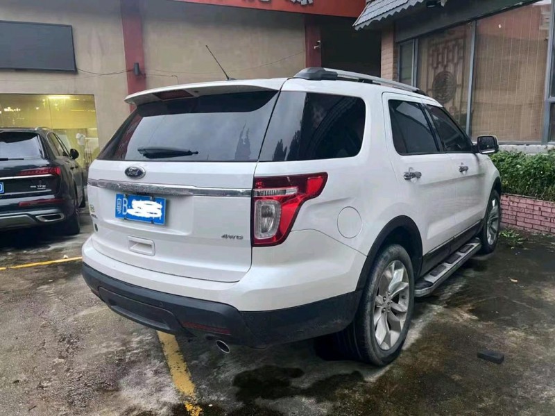 广州14年福特探险者8