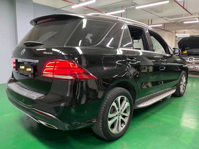 成都18年奔驰GLE8