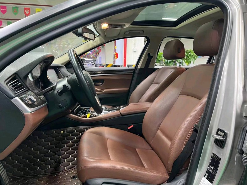 成都16年宝马5系5