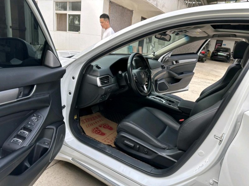 徐州21年本田雅阁4