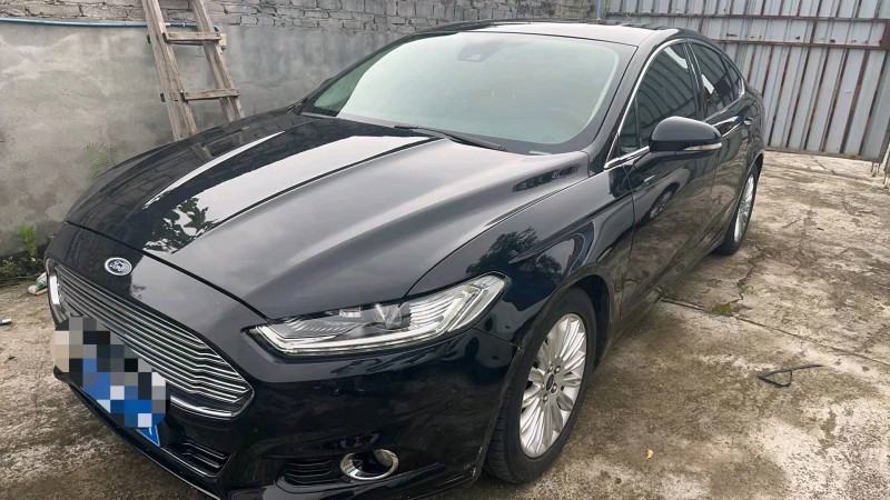 重庆15年福特蒙迪欧1