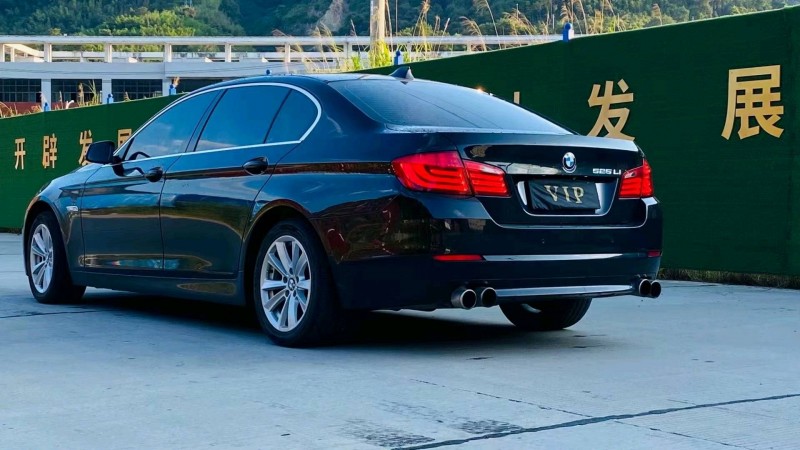 廈門12年寶馬5系5