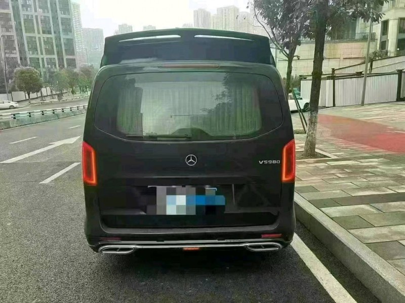 重庆21年奔驰V8