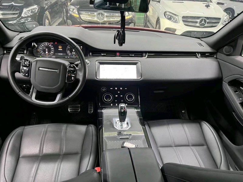 成都20年路虎极光5