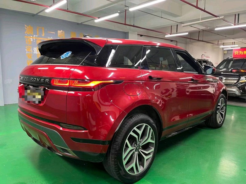 成都20年路虎极光7