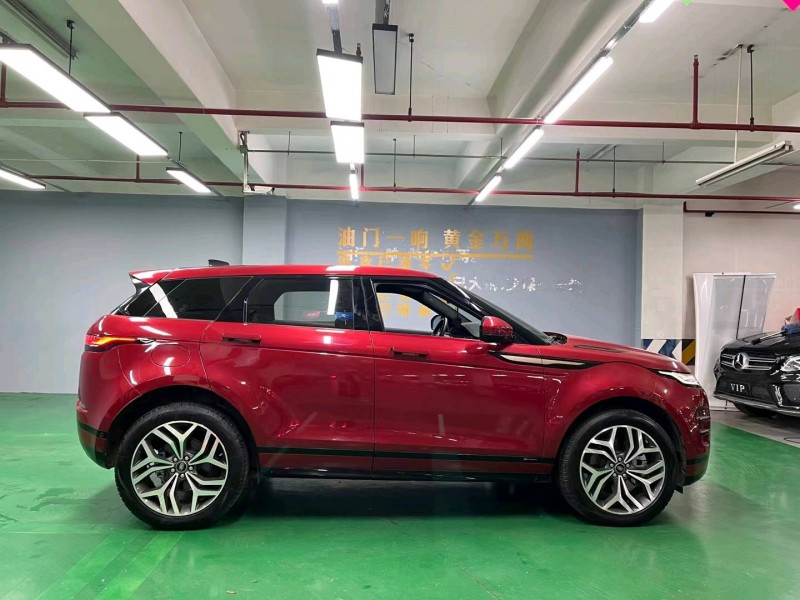 成都20年路虎极光8