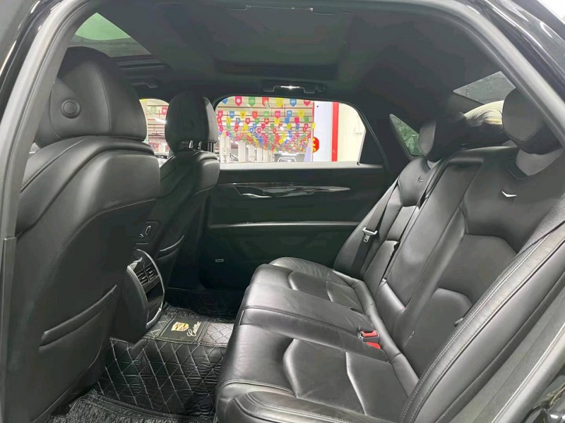 成都20年凯迪拉克CT65