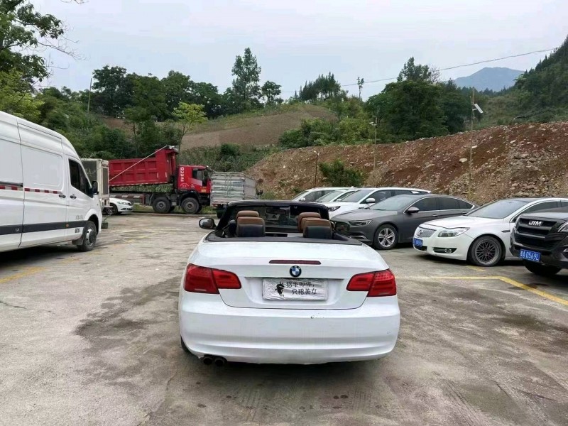 重庆11年宝马3系7