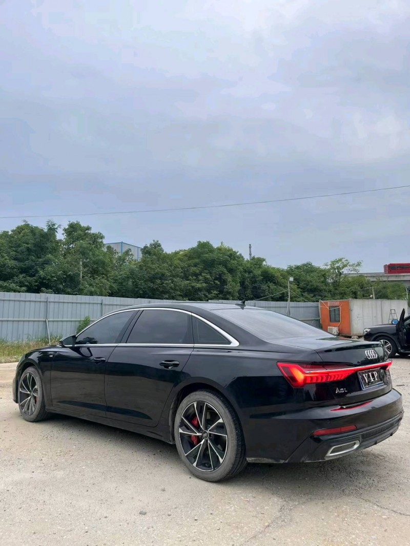 武汉21年奥迪A6L4