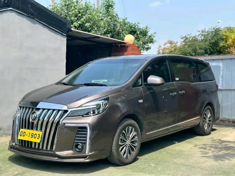 青岛21年别克GL83