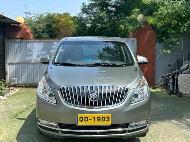 青岛13年别克GL81